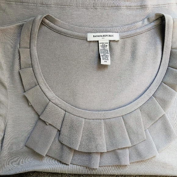 Banana Republic Tops - Banana Republic 3/4 Sleeve Blouse w/ Chiffon Pleat